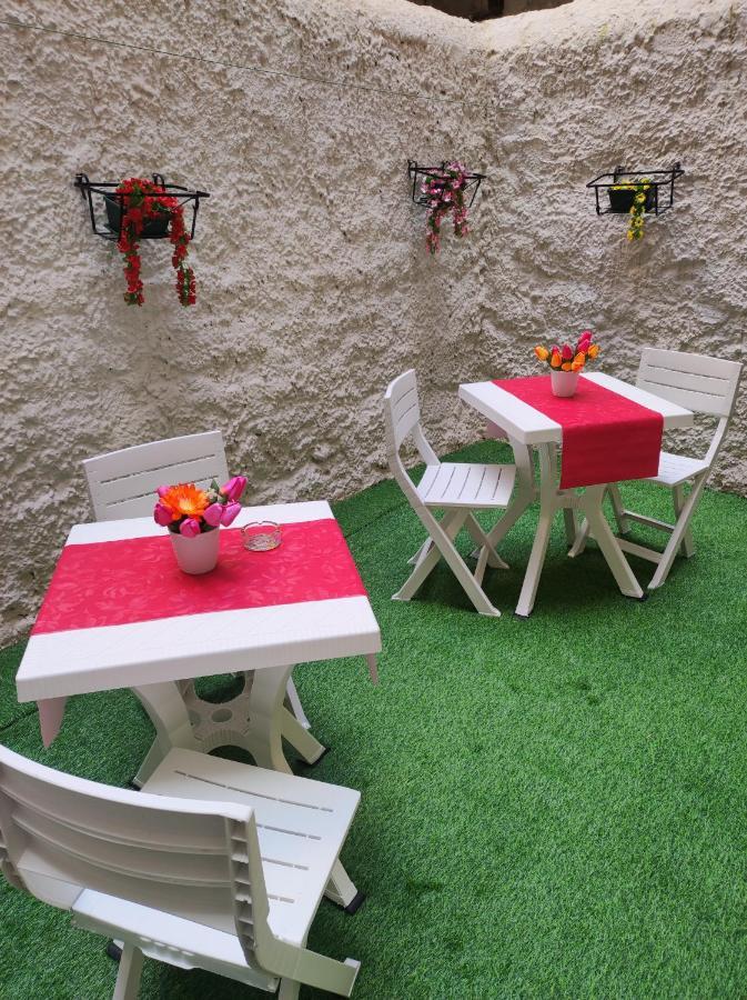 Robert Holiday Apartment Катания Екстериор снимка
